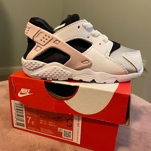 nike huarache toddler nwt with box size 7